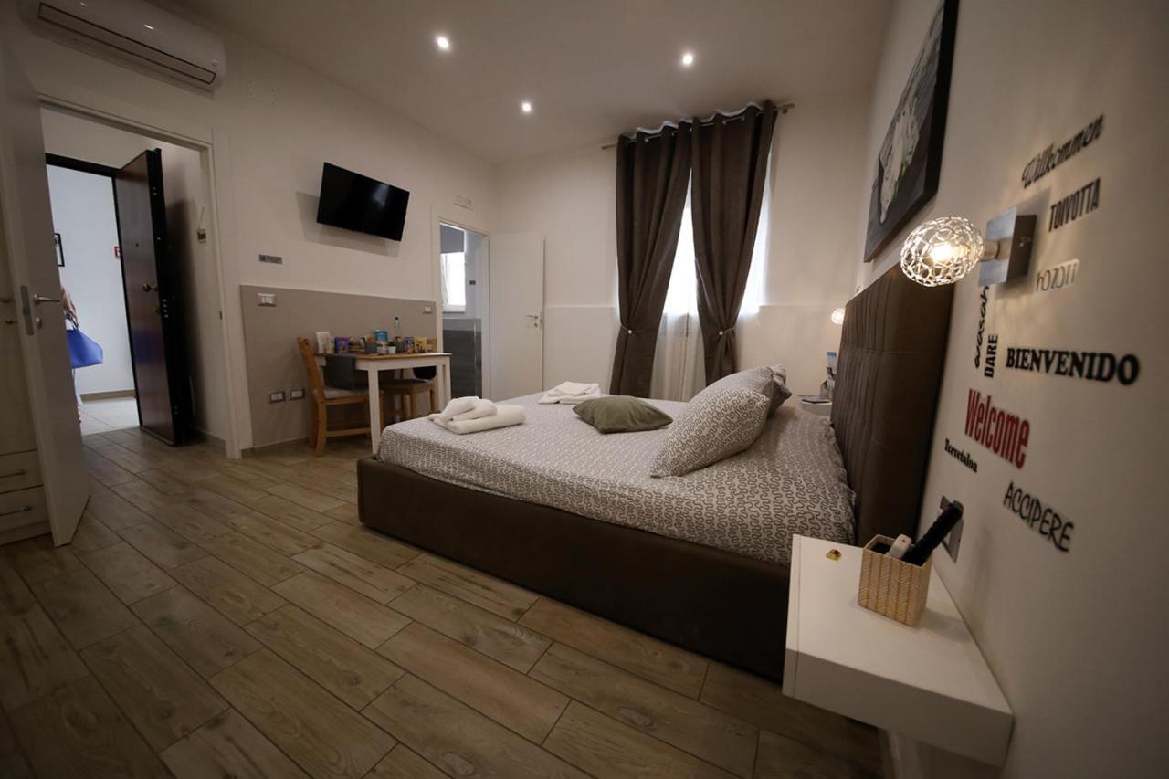 브린디시 La Piazzetta B&B 외부 사진