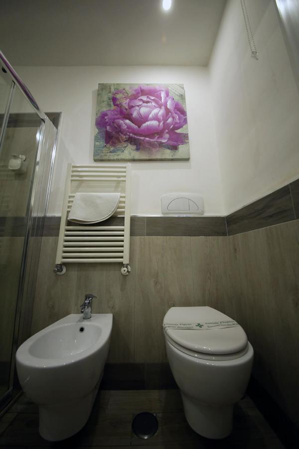 브린디시 La Piazzetta B&B 외부 사진